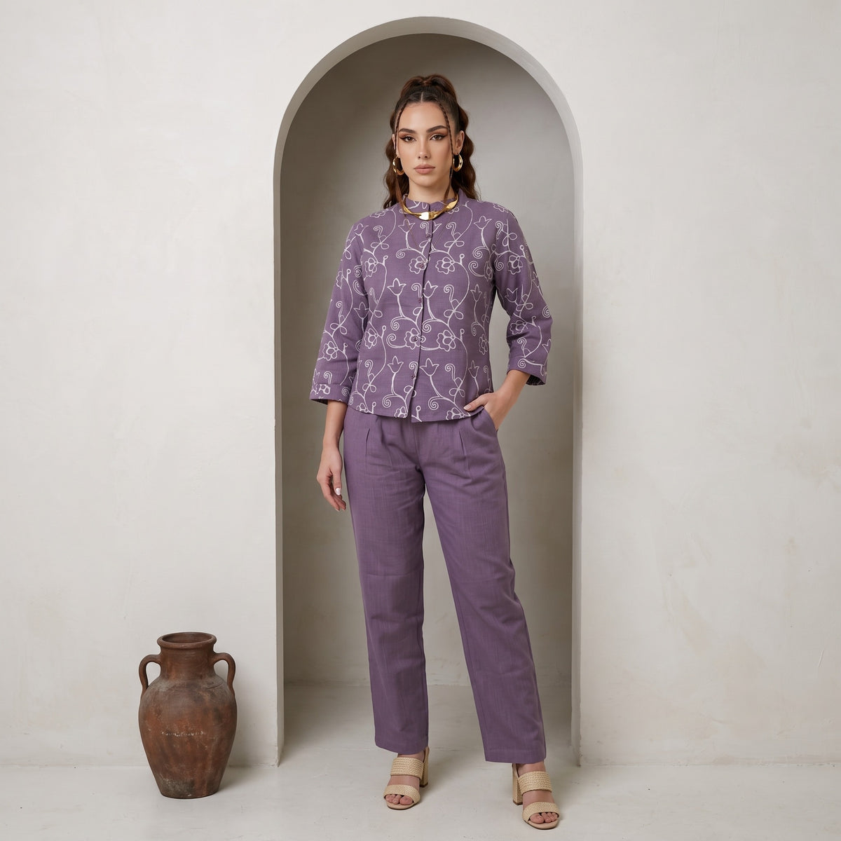 Thread Embroidered Collar Cord Set